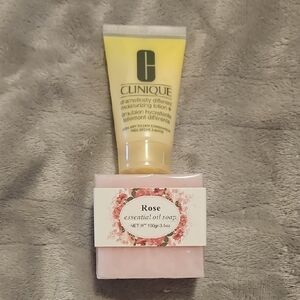 Clinique Moisturizing Lotion and Rose Soap Set